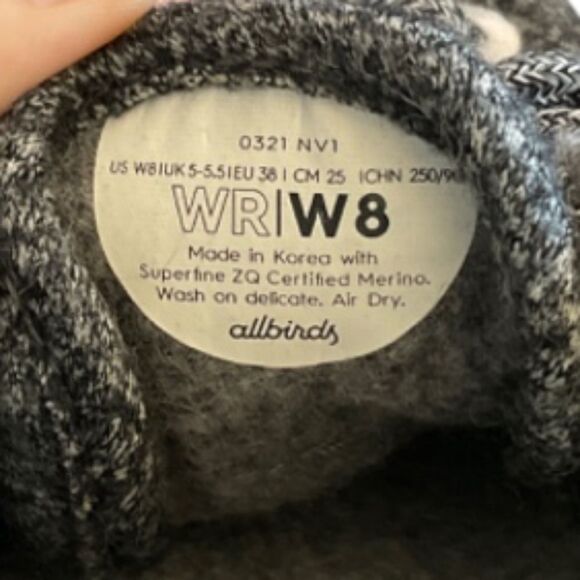 Allbirds Women's Wool Runner - Picture 8 of 9